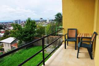 Отель Lileo Кутаиси Четырехместный номер с балконом-7